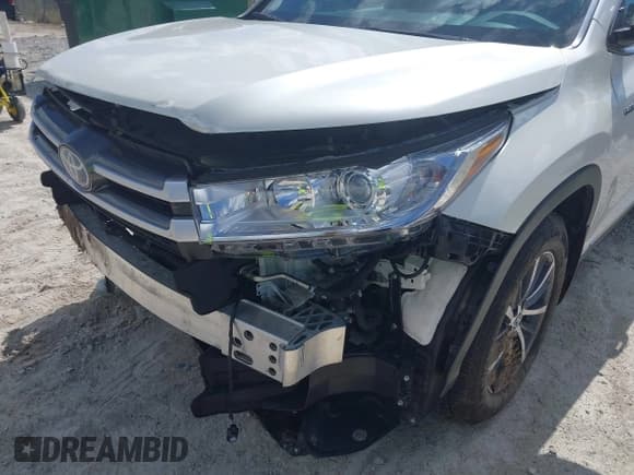 ✅ 2019 Toyota Highlander Hybrid XLE • VIN: 5TDJGRFH2KS074506 • Лот: 42684289. Опубликован ранее на IAAI с пробегом 32 785 миль. Бесплатный доступ к архиву аукционных продаж из США и подробный отчёт об истории автомобиля на DreamBid. Изображение 19.