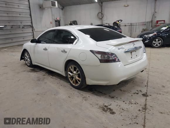 ✅ 2013 Nissan Maxima SV • VIN: 1N4AA5AP4DC846913 • Lot: 43571379. Listed on IAAI with 104,171 mi. Free auction sales archive from the USA and detailed vehicle history report at DreamBid. Image 3.
