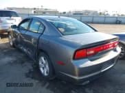 ✅ 2012 Dodge Charger SE • VIN: 2C3CDXBG9CH260261 • Lot: 43449174. Wystawiony na IAAI z przebiegiem 156 776 mil. Bezpłatny archiwum sprzedaży aukcyjnych z USA i szczegółowy raport historii pojazdu na DreamBid. Zdjęcie 3.