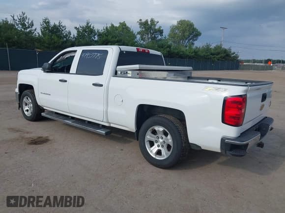 ✅ 2014 Chevrolet Silverado 1500 LT • VIN: 3GCUKREH1EG362856 • Lot: 42957775. Wystawiony na IAAI z przebiegiem 177 445 mil. Bezpłatny archiwum sprzedaży aukcyjnych z USA i szczegółowy raport historii pojazdu na DreamBid. Zdjęcie 3.
