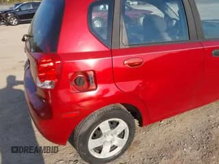 ✅ 2007 Chevrolet Aveo LS • VIN: KL1TD66677B710177 • Lot: 43186324. Wystawiony na IAAI z przebiegiem 132 453 mil. Bezpłatny archiwum sprzedaży aukcyjnych z USA i szczegółowy raport historii pojazdu na DreamBid. Zdjęcie 6.