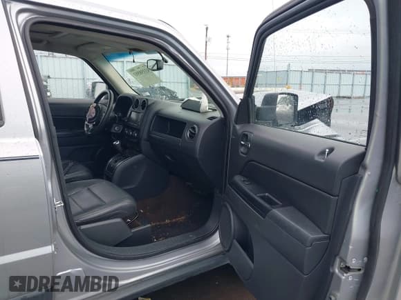 ✅ 2015 Jeep Patriot Latitude • VIN: 1C4NJRFB0FD354344 • Лот: 43358593. Опубликован ранее на IAAI с пробегом 71 698 миль. Бесплатный доступ к архиву аукционных продаж из США и подробный отчёт об истории автомобиля на DreamBid. Изображение 5.