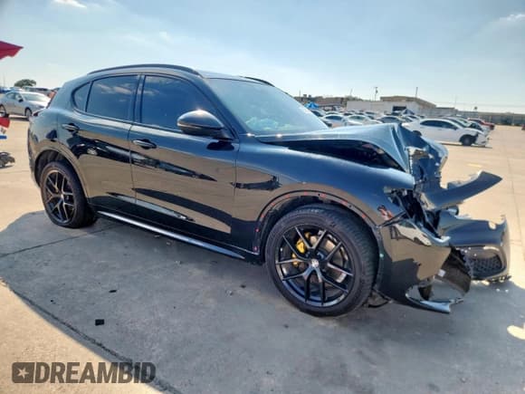 ✅ 2021 Alfa Romeo Stelvio Ti • VIN: ZASPAKBN7M7D09744 • Lot: 84876965. Wystawiony na Copart z przebiegiem 57 364 mil. Bezpłatny archiwum sprzedaży aukcyjnych z USA i szczegółowy raport historii pojazdu na DreamBid. Zdjęcie 4.