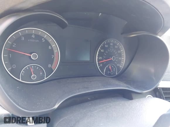 ✅ 2019 Kia Optima LX • VIN: 5XXGT4L30KG306779 • Lot: 43493768. Wystawiony na IAAI z przebiegiem Nie podano. Bezpłatny archiwum sprzedaży aukcyjnych z USA i szczegółowy raport historii pojazdu na DreamBid. Zdjęcie 7.