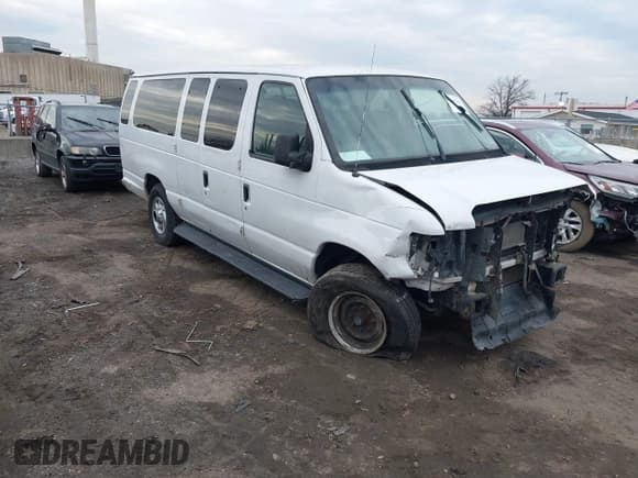 ✅ 2013 Ford Econoline Passenger XL • VIN: 1FBSS3BL0DDA90801 • Lot: 41599448. Wystawiony na IAAI z przebiegiem 234 881 mil. Bezpłatny archiwum sprzedaży aukcyjnych z USA i szczegółowy raport historii pojazdu na DreamBid. Zdjęcie 1.
