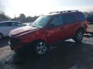 ✅ 2010 Ford Escape XLT • VIN: 1FMCU9DG8AKC24907 • Lot: 43733136. Wystawiony na IAAI z przebiegiem 72 515 mil. Bezpłatny archiwum sprzedaży aukcyjnych z USA i szczegółowy raport historii pojazdu na DreamBid. Zdjęcie 18.