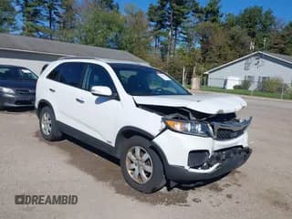 ✅ 2013 Kia Sorento LX • VIN: 5XYKTDA27DG319046 • Лот: 43434276. Опубликован ранее на IAAI с пробегом 204 162 миль. Бесплатный доступ к архиву аукционных продаж из США и подробный отчёт об истории автомобиля на DreamBid. Изображение 1.