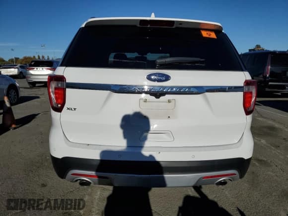 ✅ 2017 Ford Explorer XLT • VIN: 1FM5K7DH5HGD66575 • Lot: 90046215. Listed on Copart with 159,776 mi. Free auction sales archive from the USA and detailed vehicle history report at DreamBid. Image 6.