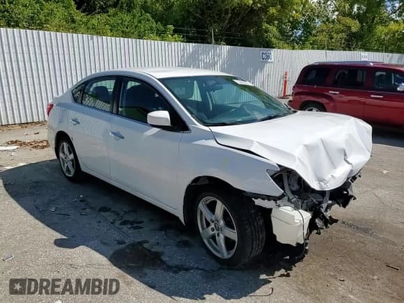 ✅ 2019 Nissan Sentra S • VIN: 3N1AB7AP9KY216850 • Лот: 82163305. Опубликован ранее на Copart с пробегом 136 381 миль. Бесплатный доступ к архиву аукционных продаж из США и подробный отчёт об истории автомобиля на DreamBid. Изображение 13.