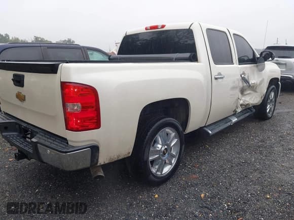 ✅ 2012 Chevrolet Silverado 1500 LTZ • VIN: 3GCPKTE79CG160698 • Lot: 43238403. Listed on IAAI with 137,266 mi. Free auction sales archive from the USA and detailed vehicle history report at DreamBid. Image 4.