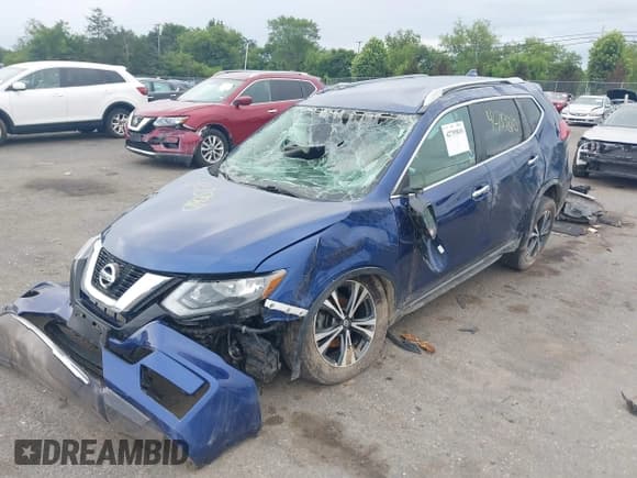 ✅ 2017 Nissan Rogue SV • VIN: 5N1AT2MV3HC771572 • Lot: 42759810. Wystawiony na IAAI z przebiegiem Nie podano. Bezpłatny archiwum sprzedaży aukcyjnych z USA i szczegółowy raport historii pojazdu na DreamBid. Zdjęcie 2.