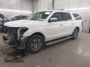 ✅ 2019 Ford Expedition Max Platinum • VIN: 1FMJK1MT6KEA18920 • Lot: 43619028. Wystawiony na IAAI z przebiegiem 108 772 mil. Bezpłatny archiwum sprzedaży aukcyjnych z USA i szczegółowy raport historii pojazdu na DreamBid. Zdjęcie 2.