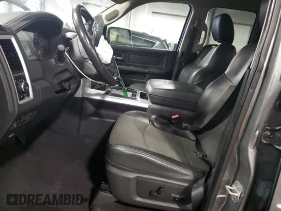 ✅ 2012 Ram 1500 Sport • VIN: 1C6RD7HT4CS215478 • Lot: 86665695. Wystawiony na Copart z przebiegiem 86 504 mil. Bezpłatny archiwum sprzedaży aukcyjnych z USA i szczegółowy raport historii pojazdu na DreamBid. Zdjęcie 7.