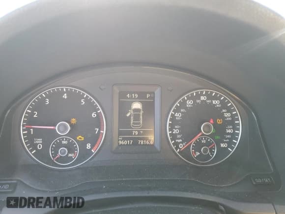 ✅ 2014 Volkswagen Eos Komfort • VIN: WVWBW8AH7EV000212 • Lot: 70678825. Wystawiony na Copart z przebiegiem 96 017 mil. Bezpłatny archiwum sprzedaży aukcyjnych z USA i szczegółowy raport historii pojazdu na DreamBid. Zdjęcie 9.