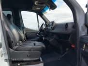 ✅ 2022 Mercedes-Benz Sprinter Cargo • VIN: W1W4EBVY0NT082643 • Lot: 41901402. Listed on IAAI with 93,262 mi. Free auction sales archive from the USA and detailed vehicle history report at DreamBid. Image 5.