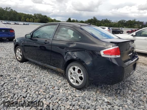 ✅ 2010 Ford Focus SE • VIN: 1FAHP3CN4AW144744 • Lot: 83990085. Wystawiony na Copart z przebiegiem 96 839 mil. Bezpłatny archiwum sprzedaży aukcyjnych z USA i szczegółowy raport historii pojazdu na DreamBid. Zdjęcie 2.