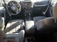 ✅ 2018 Jeep Wrangler Unlimited Sport S • VIN: 1C4BJWDG7JL886544 • Лот: 89679465. Опубликован ранее на Copart с пробегом 105 296 миль. Бесплатный доступ к архиву аукционных продаж из США и подробный отчёт об истории автомобиля на DreamBid. Изображение 8.