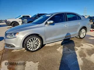 ✅ 2011 Volkswagen Jetta SEL • VIN: 3VWLX7AJ1BM360397 • Lot: 94114605. Listed on Copart with 74,261 mi. Free auction sales archive from the USA and detailed vehicle history report at DreamBid. Image 1.