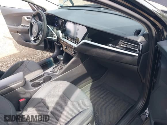 ✅ 2022 Kia Niro LXS • VIN: KNDCB3LC7N5536906 • Lot: 43326890. Listed on IAAI with 62,600 mi. Free auction sales archive from the USA and detailed vehicle history report at DreamBid. Image 5.