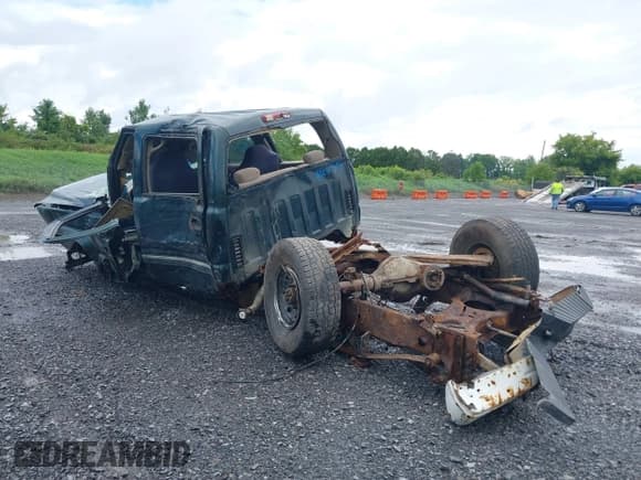 ✅ 2001 Chevrolet Silverado 2500HD LT3 • VIN: 1GCHK23G51F142490 • Лот: 40063395. Опубликован ранее на IAAI с пробегом 170 082 миль. Бесплатный доступ к архиву аукционных продаж из США и подробный отчёт об истории автомобиля на DreamBid. Изображение 3.