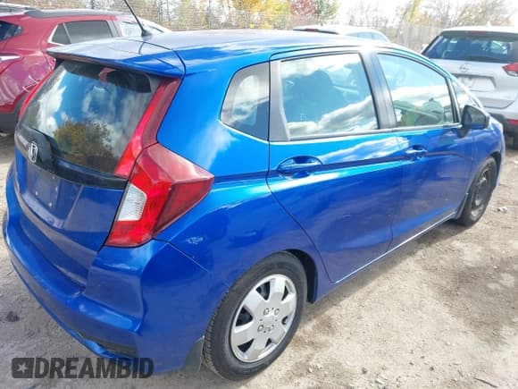 ✅ 2018 Honda Fit LX • VIN: 3HGGK5G45JM716617 • Лот: 43481637. Опубликован ранее на IAAI с пробегом 189 846 миль. Бесплатный доступ к архиву аукционных продаж из США и подробный отчёт об истории автомобиля на DreamBid. Изображение 4.