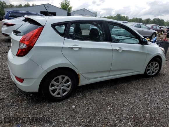 ✅ 2013 Hyundai Accent GS • VIN: KMHCT5AE8DU081691 • Лот: 64465074. Опубликован ранее на Copart с пробегом 201 629 миль. Бесплатный доступ к архиву аукционных продаж из США и подробный отчёт об истории автомобиля на DreamBid. Изображение 3.