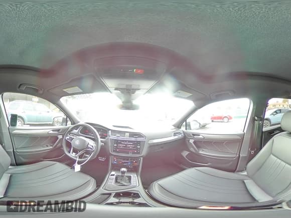 ✅ 2023 Volkswagen Tiguan SE R-Line Black • VIN: 3VVCB7AX9PM133697 • Лот: 54888605. Опубликован ранее на Copart с пробегом 21 294 миль. Бесплатный доступ к архиву аукционных продаж из США и подробный отчёт об истории автомобиля на DreamBid. Изображение 14.