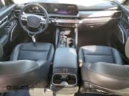 ✅ 2023 Kia Telluride S • VIN: 5XYP6DGCXPG354214 • Lot: 82075805. Wystawiony na Copart z przebiegiem 39 637 mil. Bezpłatny archiwum sprzedaży aukcyjnych z USA i szczegółowy raport historii pojazdu na DreamBid. Zdjęcie 8.