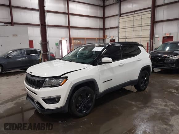 ✅ 2019 Jeep Compass Latitude • VIN: 3C4NJDBB2KT616748 • Lot: 43093628. Listed on IAAI with 87,538 mi. Free auction sales archive from the USA and detailed vehicle history report at DreamBid. Image 2.