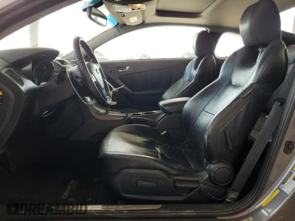 ✅ 2011 Hyundai Genesis Coupe Grand Touring • VIN: KMHHU6KH5BU058125 • Lot: 52256655. Wystawiony na Copart z przebiegiem 174 568 mil. Bezpłatny archiwum sprzedaży aukcyjnych z USA i szczegółowy raport historii pojazdu na DreamBid. Zdjęcie 7.