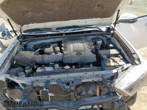 ✅ 2022 Toyota 4Runner SR5 Premium • VIN: JTEFU5JR7N5263374 • Lot: 80753105. Listed on Copart with 69,609 mi. Free auction sales archive from the USA and detailed vehicle history report at DreamBid. Image 12.