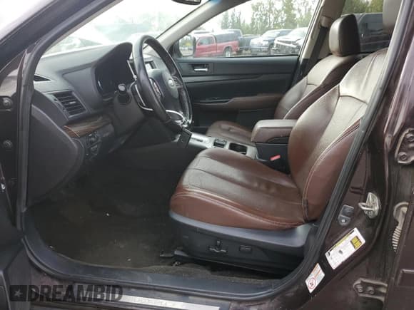 ✅ 2013 Subaru Outback Limited • VIN: 4S4BRCSC2D3243011 • Lot: 84802945. Wystawiony na Copart z przebiegiem 210 322 mil. Bezpłatny archiwum sprzedaży aukcyjnych z USA i szczegółowy raport historii pojazdu na DreamBid. Zdjęcie 7.