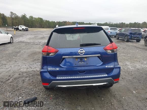 ✅ 2017 Nissan Rogue SL • VIN: 5N1AT2MV4HC870174 • Lot: 43817461. Listed on IAAI with 141,572 mi. Free auction sales archive from the USA and detailed vehicle history report at DreamBid. Image 15.