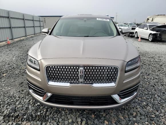 ✅ 2020 Lincoln Nautilus Standard • VIN: 2LMPJ8J93LBL15854 • Lot: 51266195. Listed on Copart with 37,398 mi. Free auction sales archive from the USA and detailed vehicle history report at DreamBid. Image 5.
