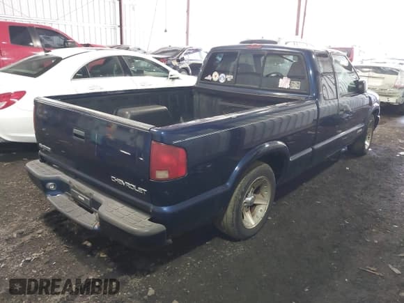 ✅ 2003 Chevrolet S-10 • VIN: 1GCCS19X238169679 • Лот: 41842156. Опубликован ранее на IAAI с пробегом 83 940 миль. Бесплатный доступ к архиву аукционных продаж из США и подробный отчёт об истории автомобиля на DreamBid. Изображение 4.