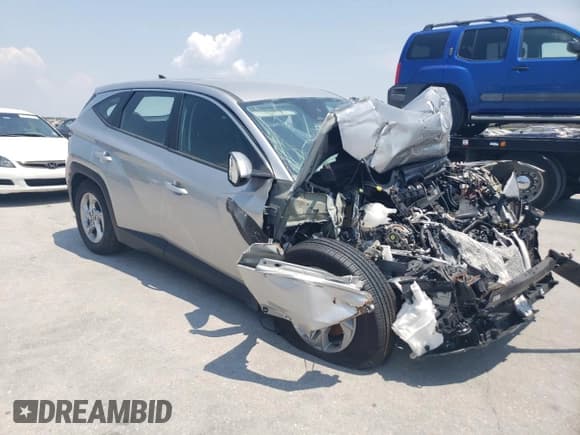 ✅ 2024 Hyundai Tucson SE • VIN: 5NMJA3DEXRH405093 • Lot: 67652824. Wystawiony na Copart z przebiegiem Nie podano. Bezpłatny archiwum sprzedaży aukcyjnych z USA i szczegółowy raport historii pojazdu na DreamBid. Zdjęcie 4.