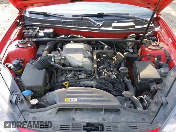 ✅ 2016 Hyundai Genesis Coupe 3.8L Base • VIN: KMHHT6KJ4GU132745 • Lot: 42498729. Wystawiony na IAAI z przebiegiem 153 572 mil. Bezpłatny archiwum sprzedaży aukcyjnych z USA i szczegółowy raport historii pojazdu na DreamBid. Zdjęcie 10.