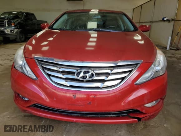 ✅ 2013 Hyundai Sonata SE • VIN: 5NPEC4AC9DH780747 • Lot: 69197404. Listed on Copart with 86,085 mi. Free auction sales archive from the USA and detailed vehicle history report at DreamBid. Image 5.