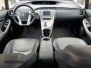 ✅ 2015 Toyota Prius Four • VIN: JTDKN3DU6F1934546 • Лот: 90740535. Опубликован ранее на Copart с пробегом 172 170 миль. Бесплатный доступ к архиву аукционных продаж из США и подробный отчёт об истории автомобиля на DreamBid. Изображение 8.