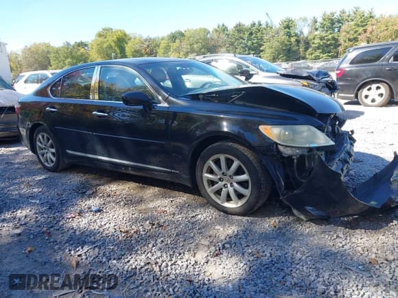✅ 2008 Lexus LS 460 • VIN: JTHBL46F385069166 • Lot: 43391797. Wystawiony na IAAI z przebiegiem 272 232 mil. Bezpłatny archiwum sprzedaży aukcyjnych z USA i szczegółowy raport historii pojazdu na DreamBid. Zdjęcie 1.