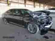 2015 Hyundai Genesis 3.8L z VIN KMHGN4JE8FU089590, wystawiony jako Copart lot #83260124 z przebiegiem 82 182 mil mil oraz Szkoda całkowita • Salvage title. Historia ofert i sprzedaży dostępna na DreamBid. Obrazek 4.