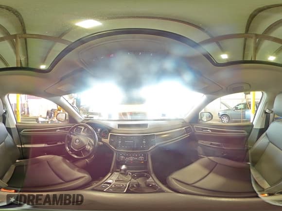 ✅ 2018 Volkswagen Atlas SEL • VIN: 1V2MR2CA2JC546921 • Лот: 72082975. Опубликован ранее на Copart с пробегом 86 136 миль. Бесплатный доступ к архиву аукционных продаж из США и подробный отчёт об истории автомобиля на DreamBid. Изображение 15.