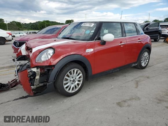 ✅ 2015 MINI Hardtop 4 Door S • VIN: WMWXU3C54F2B57314 • Lot: 56327705. Wystawiony na Copart z przebiegiem 89 986 mil. Bezpłatny archiwum sprzedaży aukcyjnych z USA i szczegółowy raport historii pojazdu na DreamBid. Zdjęcie 1.