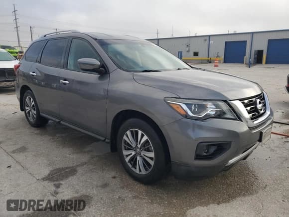 ✅ 2017 Nissan Pathfinder SV • VIN: 5N1DR2MN1HC902526 • Лот: 90250135. Опубликован ранее на Copart с пробегом 74 819 миль. Бесплатный доступ к архиву аукционных продаж из США и подробный отчёт об истории автомобиля на DreamBid. Изображение 4.