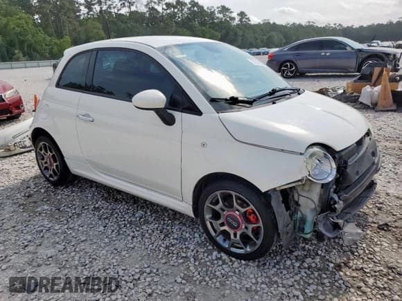 ✅ 2014 FIAT 500 Sport • VIN: 3C3CFFBR0ET187071 • Lot: 57319255. Wystawiony na Copart z przebiegiem 75 043 mil. Bezpłatny archiwum sprzedaży aukcyjnych z USA i szczegółowy raport historii pojazdu na DreamBid. Zdjęcie 4.