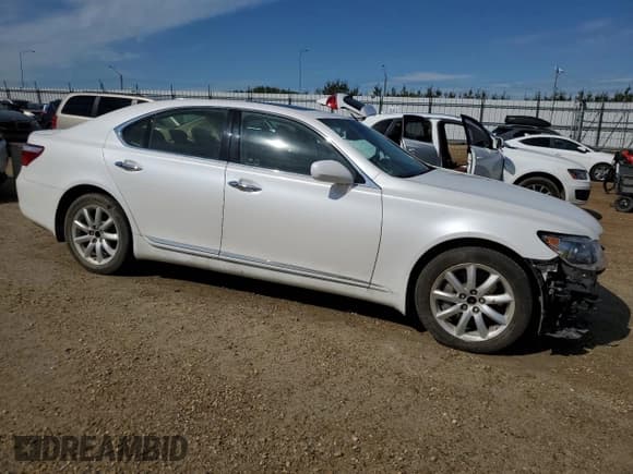 ✅ 2009 Lexus LS 460 • VIN: JTHCL46F395002976 • Лот: 69698075. Опубликован ранее на Copart с пробегом 125 626 миль. Бесплатный доступ к архиву аукционных продаж из США и подробный отчёт об истории автомобиля на DreamBid. Изображение 4.