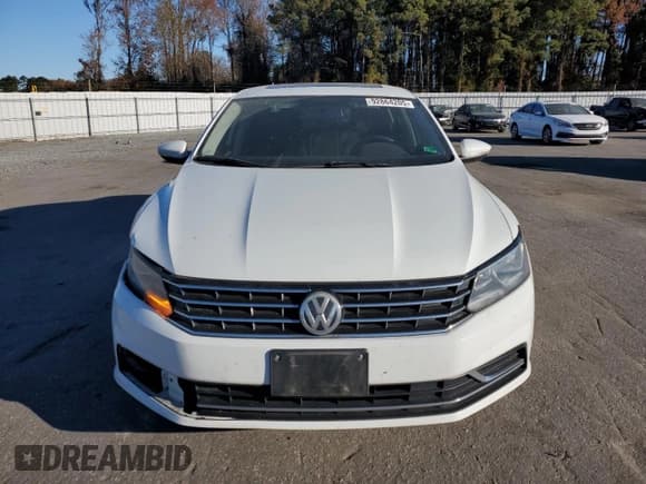 ✅ 2016 Volkswagen Passat SE • VIN: 1VWBT7A37GC026229 • Lot: 92864205. Listed on Copart with 186,654 mi. Free auction sales archive from the USA and detailed vehicle history report at DreamBid. Image 5.