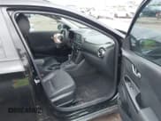 ✅ 2020 Hyundai Kona Ultimate • VIN: KM8K53A51LU513367 • Лот: 43433011. Опубликован ранее на IAAI с пробегом 64 723 миль. Бесплатный доступ к архиву аукционных продаж из США и подробный отчёт об истории автомобиля на DreamBid. Изображение 5.