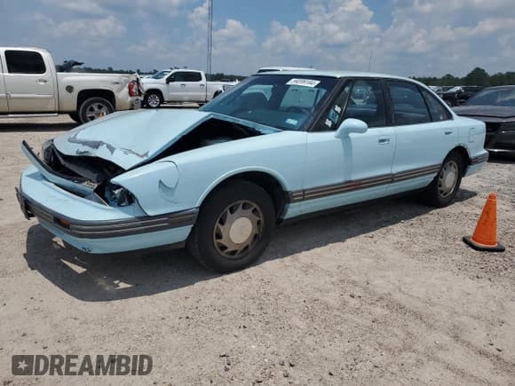 ✅ 1992 Oldsmobile 88 • VIN: 1G3HN53L4NH348979 • Lot: 59209184. Wystawiony na Copart z przebiegiem 144 820 mil. Bezpłatny archiwum sprzedaży aukcyjnych z USA i szczegółowy raport historii pojazdu na DreamBid. Zdjęcie 1.