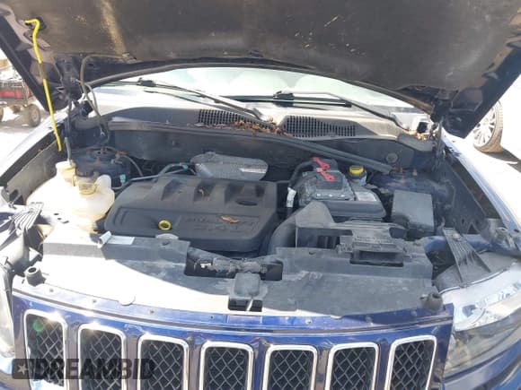 ✅ 2016 Jeep Compass High Altitude • VIN: 1C4NJDEB5GD746676 • Lot: 43062991. Wystawiony na IAAI z przebiegiem 98 276 mil. Bezpłatny archiwum sprzedaży aukcyjnych z USA i szczegółowy raport historii pojazdu na DreamBid. Zdjęcie 10.